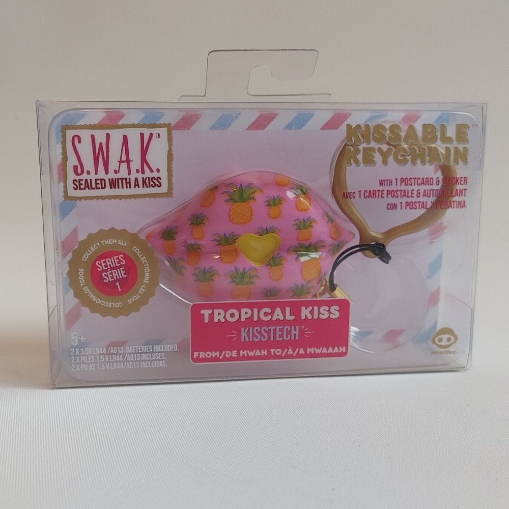 S.W.A.K Sealed With A Kiss Interactive Kissable Key Chain Series 1 BNIP Sealed